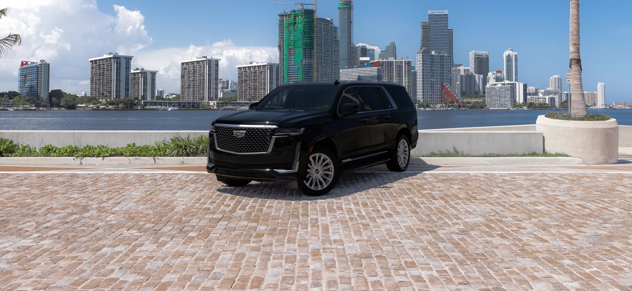 Cadillac Escalade ESV Black Chrome
