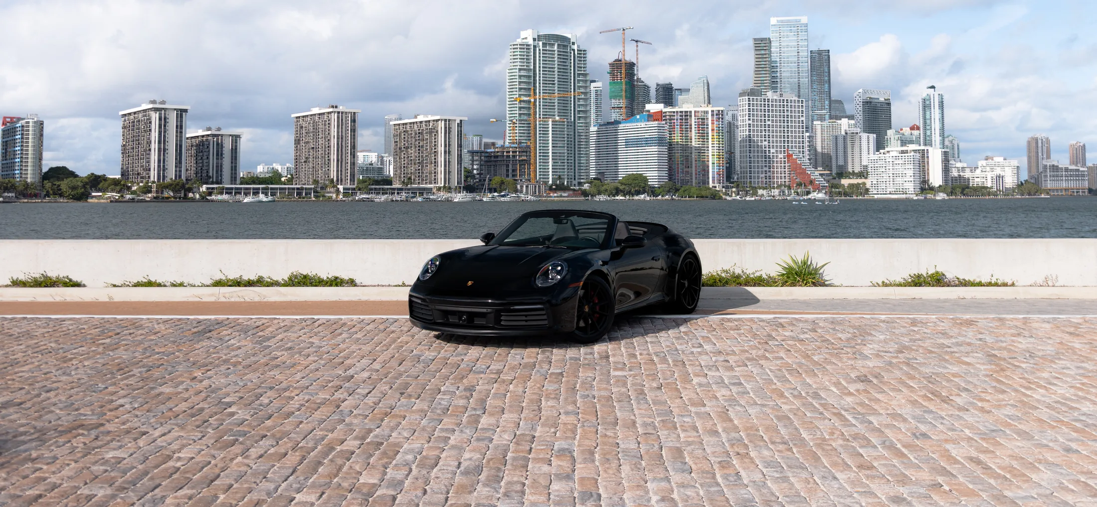 Porsche 911 Cabriolet Black