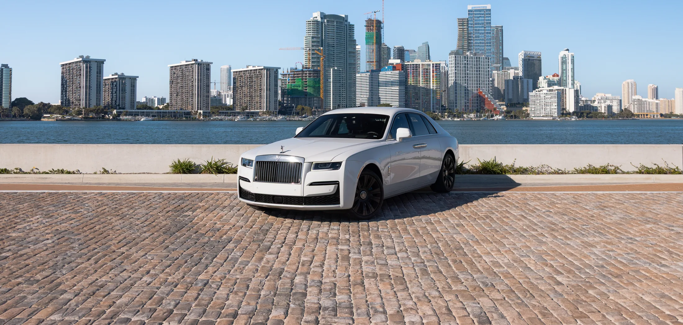 Rolls-Royce Ghost White